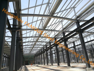 Porcelana Edificio prefabricado industrial de Warehouse de la estructura de acero del diseño de la vertiente de Q345B o de Q235B proveedor